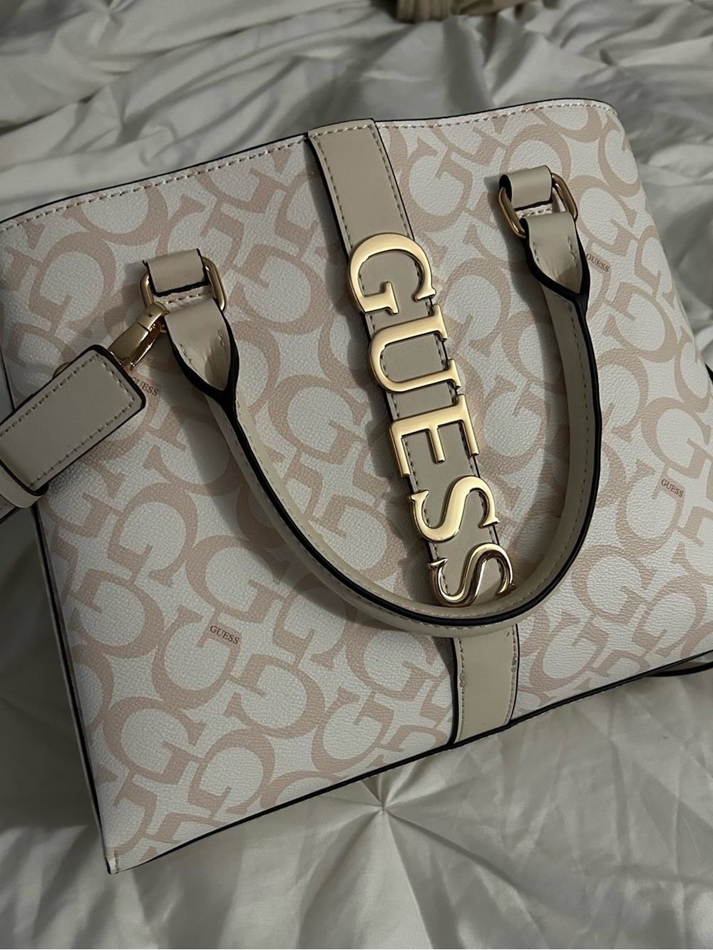 GUESS Garrick Satchel Handbag. BNWOT